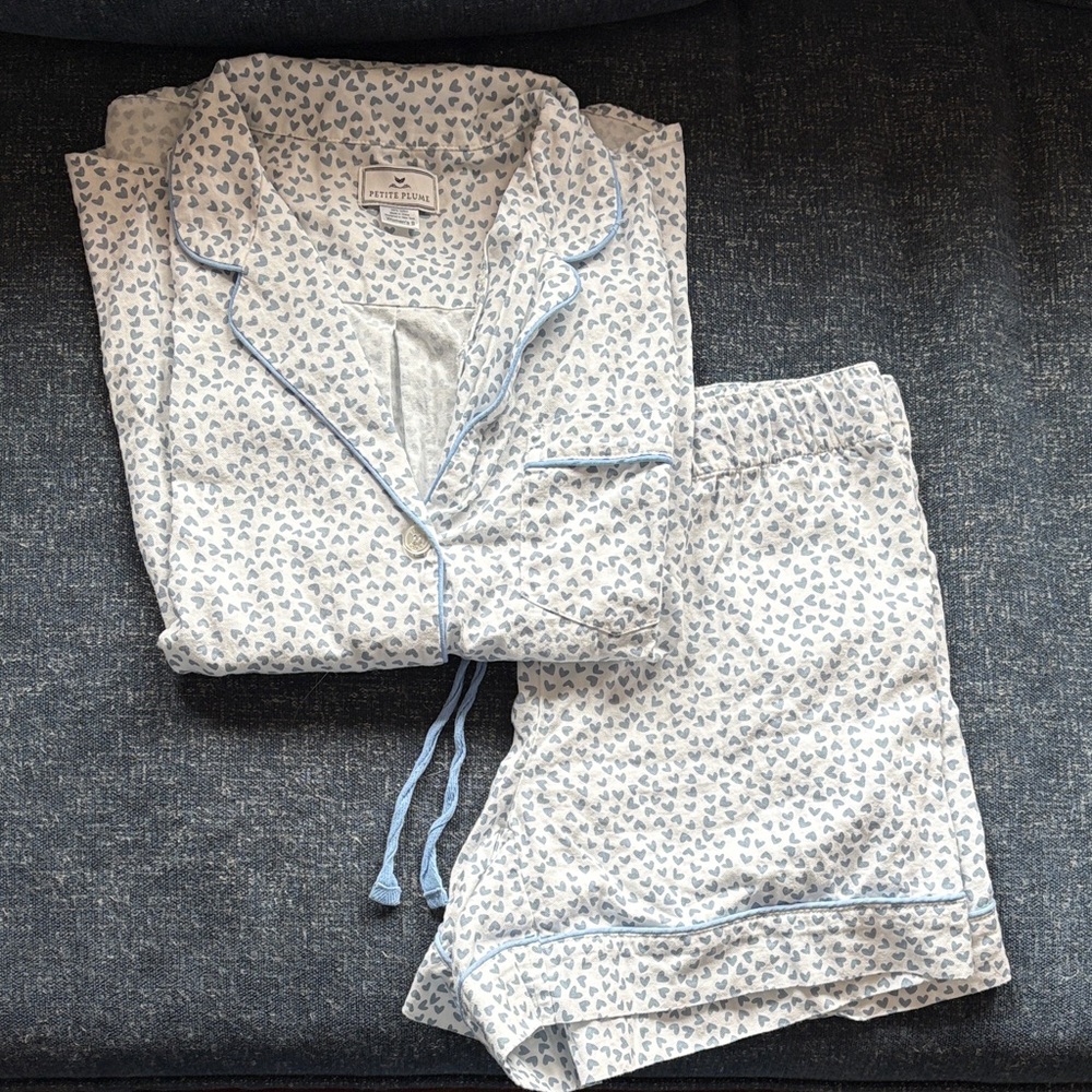 Petite Plume Blue Heart Print Pajama Set